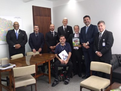 Membros do Sindicato integram reunião no gabinete do Senador Flávio Arns